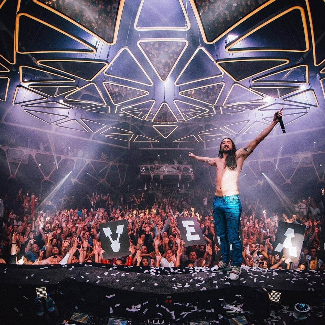 スティーヴ・アオキさんのインスタグラム写真 - (スティーヴ・アオキInstagram)「I lost my voice this weekend cuz of shows like these. Thank u Las Vegas for always bringing ur A game! @hakkasanlv @wetrepublic」9月24日 13時34分 - steveaoki