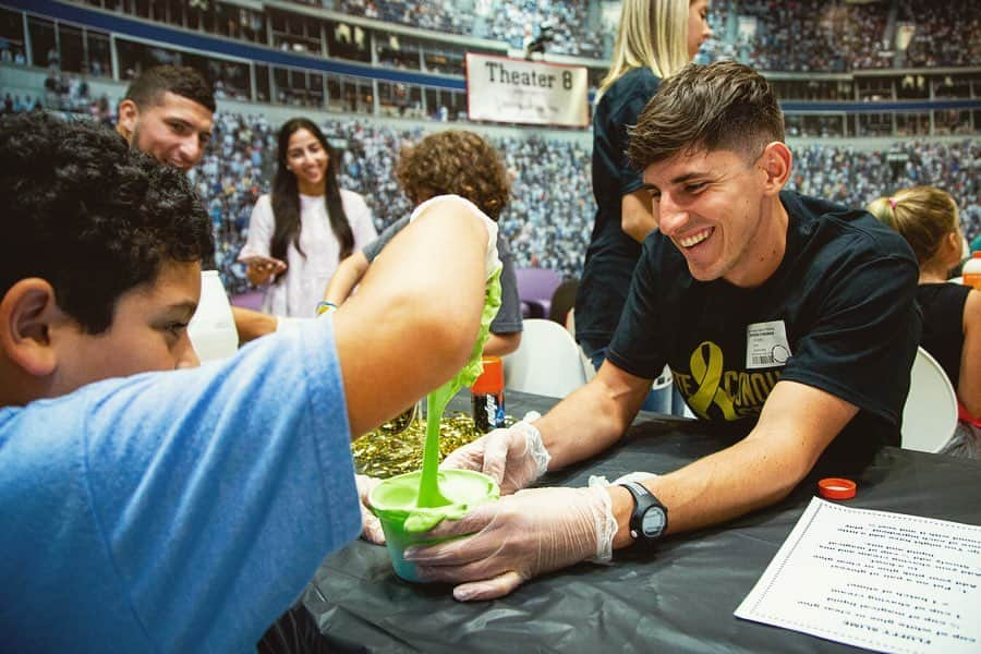 エマーソン・ハインドマンさんのインスタグラム写真 - (エマーソン・ハインドマンInstagram)「Thank you @childrensatl for having us! A day full of smiles 😁🙌🏼」9月24日 5時10分 - ehyndman_96