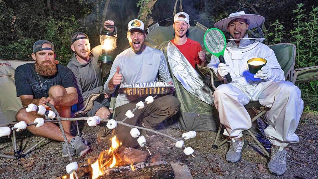 Dude Perfectさんのインスタグラム写真 - (Dude PerfectInstagram)「Camping Stereotypes is FINALLY HERE! || Link in bio to watch! Thanks @BassProShops! ⛺️ 🌲」9月24日 7時05分 - dudeperfect