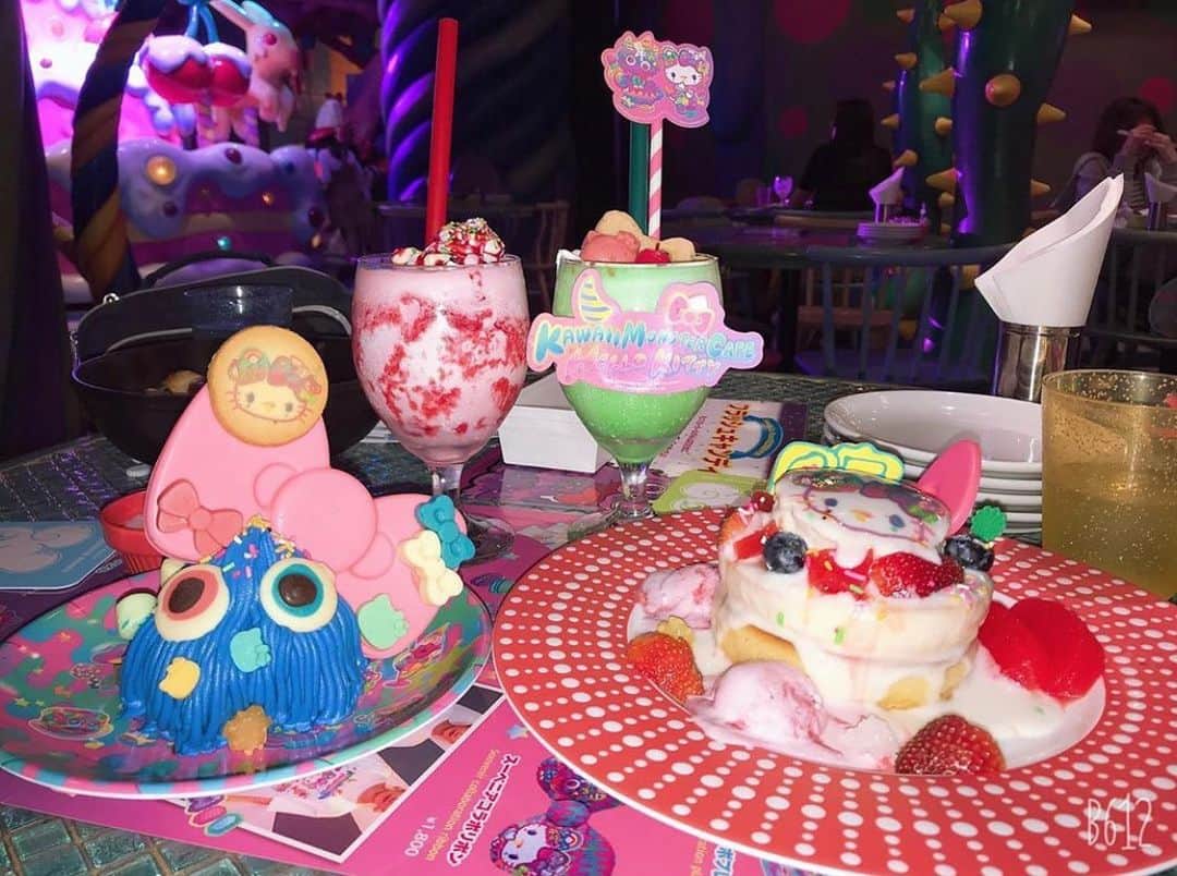 KAWAII MONSTER CAFEのグルメインスタ