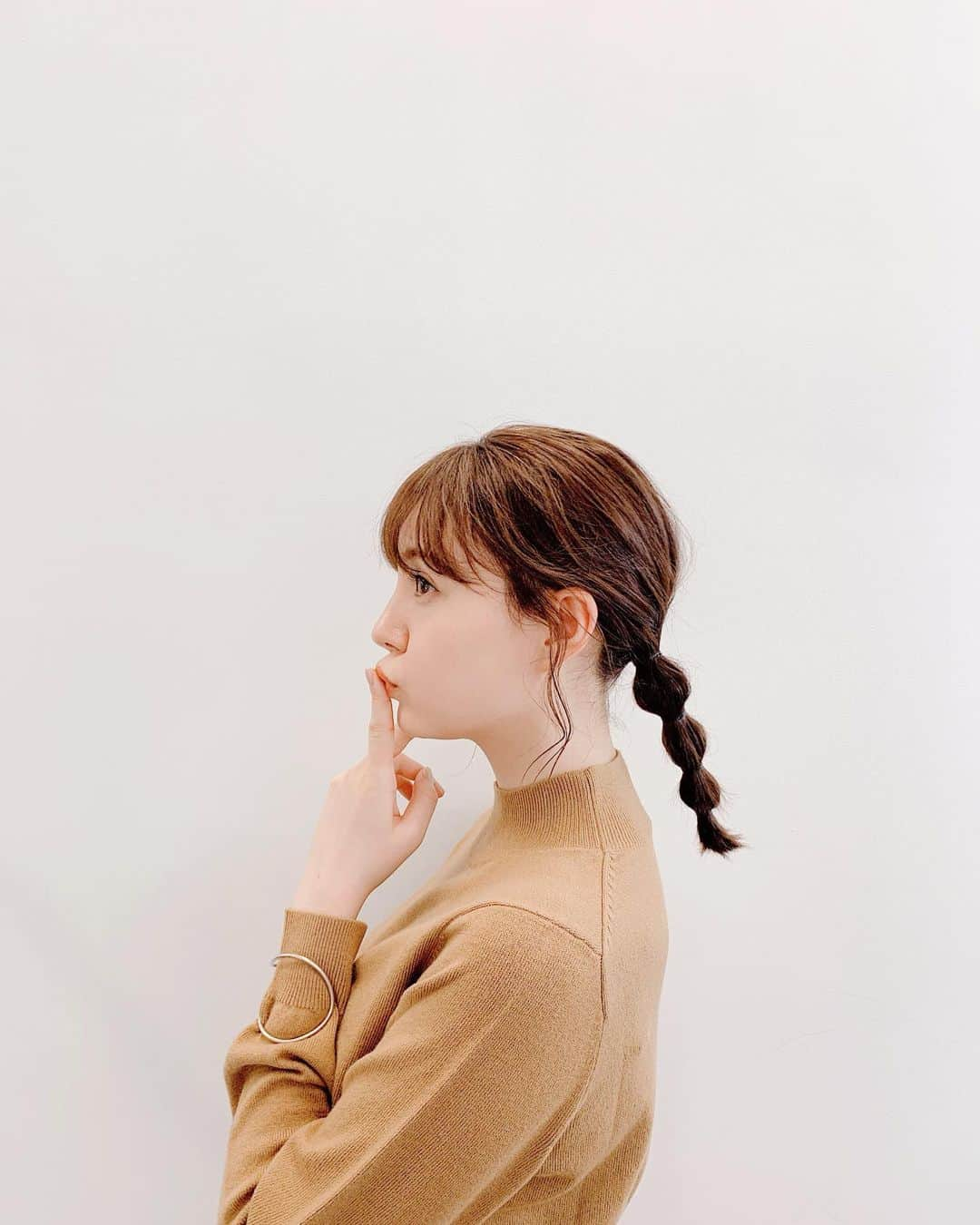 トリンドル玲奈さんのインスタグラム写真 - (トリンドル玲奈Instagram)「Love this hairstyle🧡  ぽんぽんヘア🧡  @mami_numata💕」9月24日 10時54分 - toritori0123