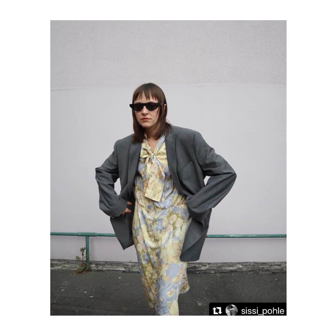 のインスタグラム：「@sissi_pohle wearing MYKITA + MARTINE ROSE “KITT” sunglasses. #MYKITA #mykitamartinerose #martinerose」