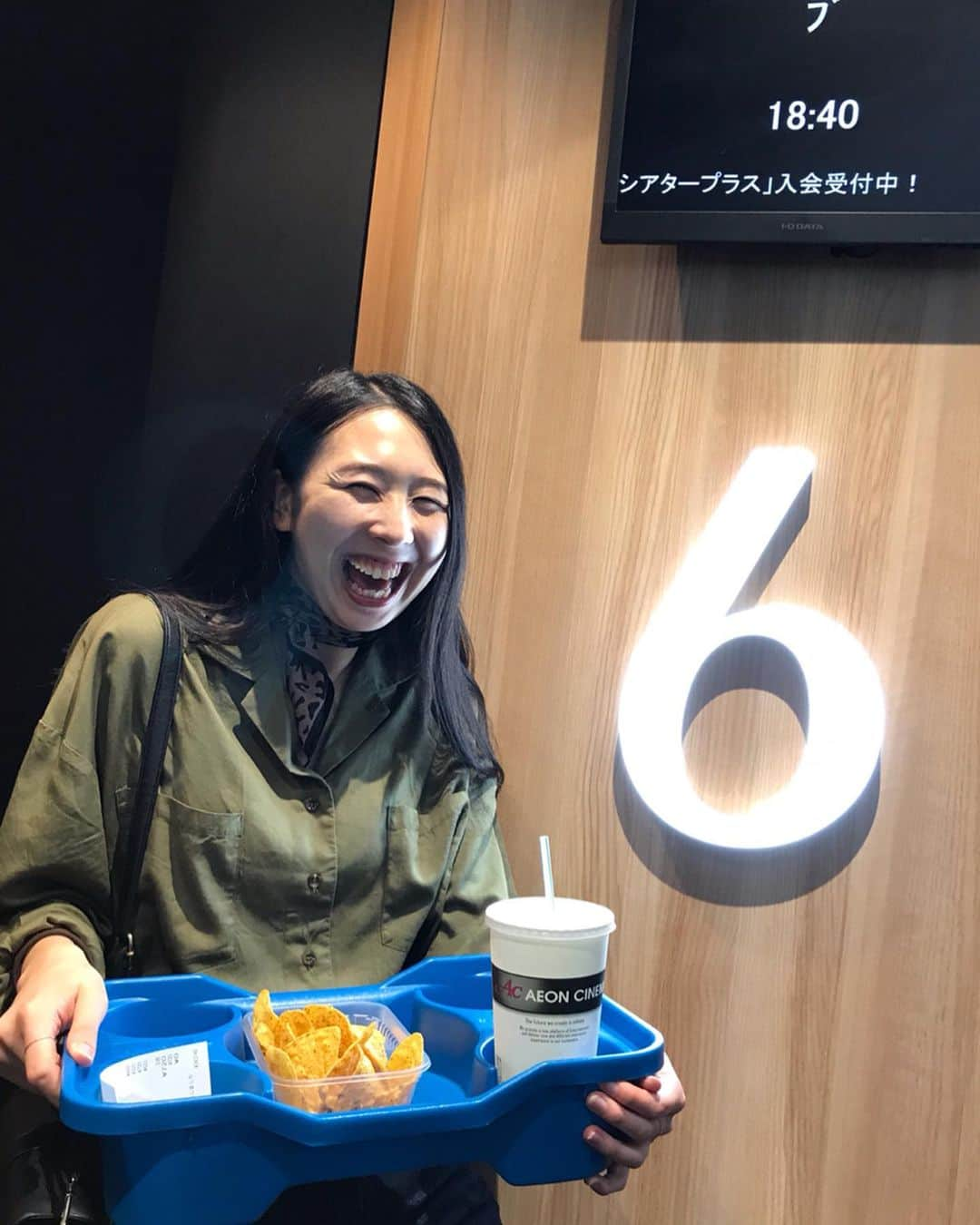 ときさんのインスタグラム写真 - (ときInstagram)「友達と映画「おっさんずラブ」を見に行ってきましたー🥰 初めて、映画見ながらナチョスというものを食べました😳 ・ ・ ・ #休日 #友達 #映画 #おっさんずラブ #dayoff #bestfriend #cinema #movie  久々にゆっくり遊んで、いっぱい笑って休日を満喫しました‪⸜‪‪‪‪‪︎❤︎‪︎⸝‬‪‪」9月24日 21時50分 - toki_ringomusume