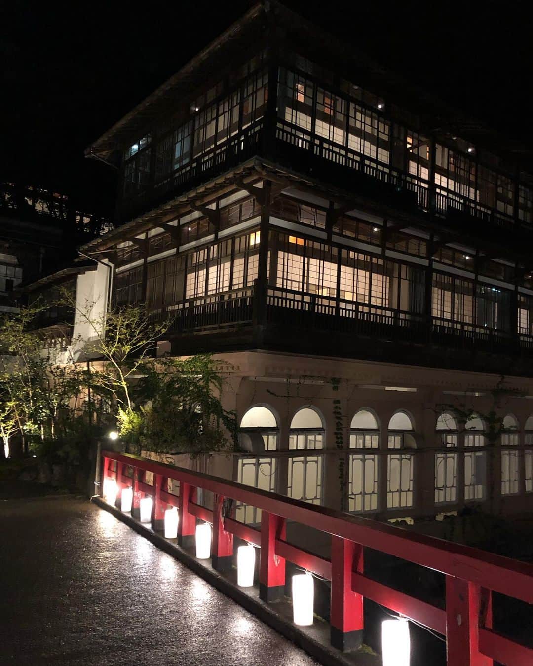 飛鳥りんのインスタグラム：「♨️ #温泉旅行 #四万温泉 #千と千尋の神隠し」
