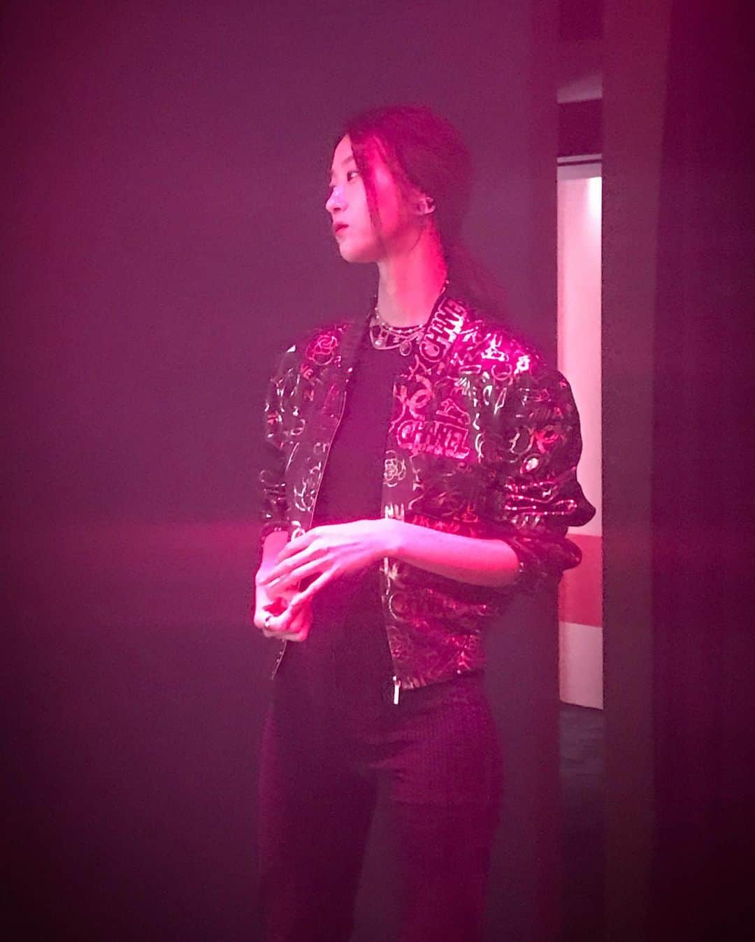 パク・ジヘさんのインスタグラム写真 - (パク・ジヘInstagram)「tonight💄💋😖 @chanel.beauty.korea #샤넬잉크라이브러리 #루쥬알뤼르잉크퓨전 #샤넬뷰티 #팝업스토어」9月24日 22時28分 - jihyeparkjhp