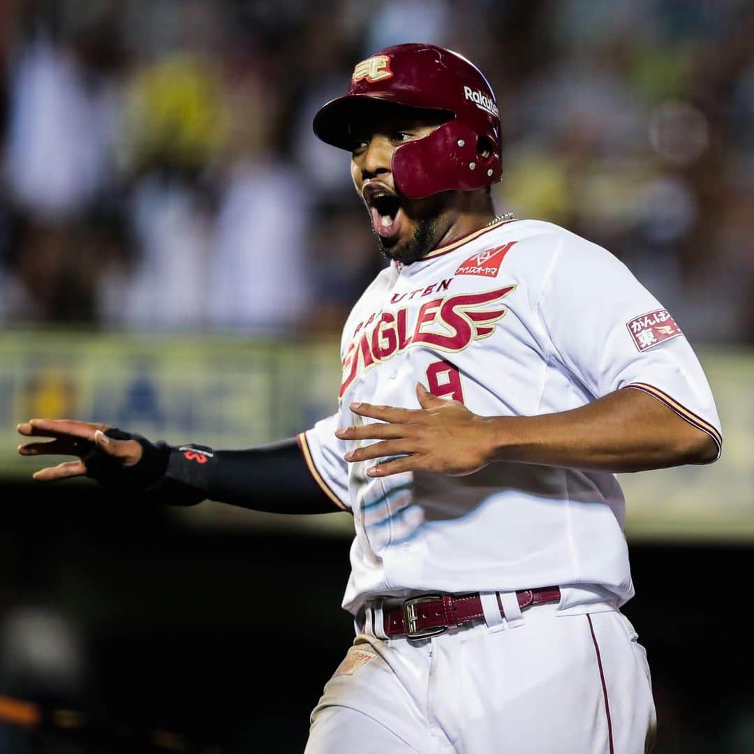 東北楽天ゴールデンイーグルスさんのインスタグラム写真 - (東北楽天ゴールデンイーグルスInstagram)「⚾️ ⚾️E 4-2 H⚾️ CS進出をかけた大一番を終盤の逆転劇で見事勝利‼️‼️ 6回にウィーラー選手の19号2ランで逆転に成功👍🏼 さらにオコエ選手と辰己選手の俊足コンビによる ダブルスチールから貴重な追加点💨💨💨 投げては先発の美馬選手が5回1失点のナイスピッチ👏🏼 2番手の宋選手が2回を無失点に抑え3勝目✨ 松井選手は苦しいピッチングながらも38セーブ目👑 #rakuteneagles #RESTART #日本一の東北へ #ウィーラー #平石洋介監督  #オコエ瑠偉  #宋家豪」9月24日 22時24分 - rakuten_eagles