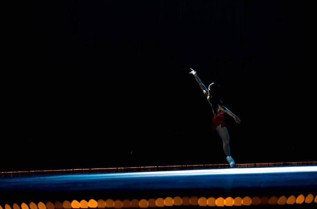 長洲未来さんのインスタグラム写真 - (長洲未来Instagram)「Another day, another angle. ♥️⛸ Why do they call this move the spread eagle anyways? 🦅 📸: @davecamara1 • • • #figureskating #skate #ice #skating #broadmoorworldarena #olympics #figureskate #athlete  #spreadeagle」9月24日 22時50分 - mirainagasu