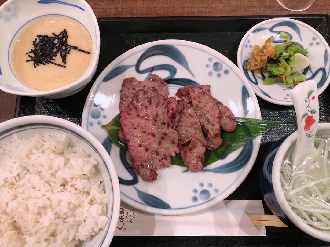 倉田雅世さんのインスタグラム写真 - (倉田雅世Instagram)「お昼。 ひさびさに、ねぎし、る。んまい。  #牛タン やっぱり好き💖」9月24日 13時54分 - kuralamune