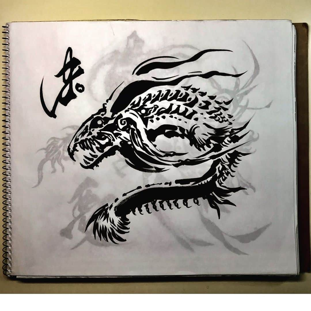 雨宮慶太さんのインスタグラム写真 - (雨宮慶太Instagram)「ドグルス亜種  #dragon #monster #dotart  #japan  #Asia  #doddle  #sketch #woman #fairy #creature #pencil #draw  #drawing #instagood #draw #art  #illust  #illustration #garo #keitaamemiya」9月24日 14時20分 - keitaamemiya