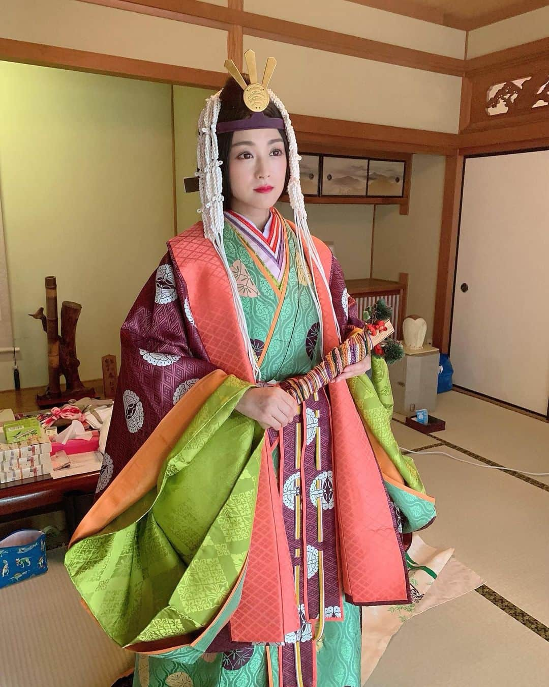 鈴木奈々さんのインスタグラム写真 - (鈴木奈々Instagram)「. 昨日は福岡県「宮地嶽神社秋季大祭｣で、 祭王になりました(^-^)♡♡♡ 貴重な体験をさせていただきました！！ 本当にありがとうございます♡♡♡ 地元の子供達からじいちゃんばあちゃんの沢山の方々が「ななちゃーん」って温かい声援をくれた事がすごく嬉しかったです！！ 本当に本当にありがとうございます♡♡♡ とっても楽しかったです(^-^)♡♡♡ また皆さんに会えるの楽しみにしてます！！ #祭王 #秋季大祭  #福岡県 #福津市 #温かい人ばかり  #大好きです❤」9月24日 15時32分 - nana_suzuki79