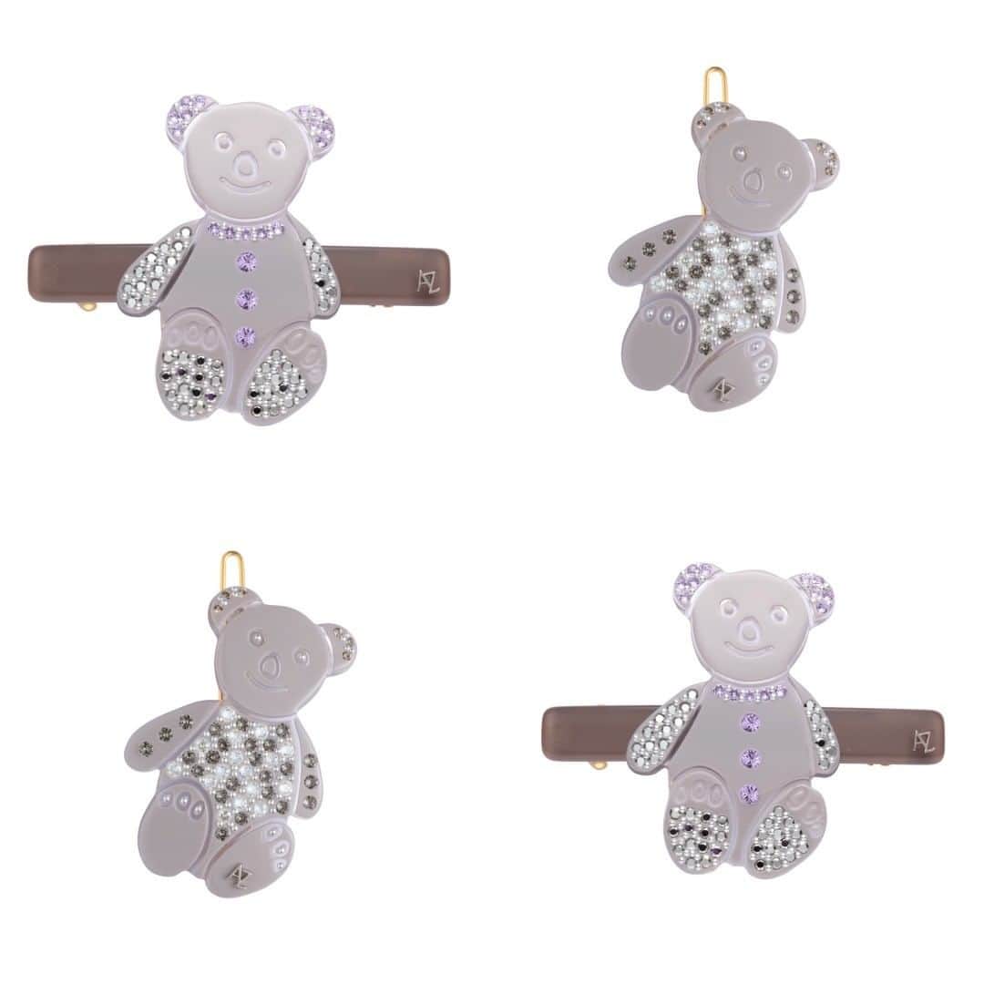ALEXANDRE ZOUARI JAPANのインスタグラム：「こんな可愛いベアちゃんも店頭でお待ちしております🐻  #アレクサンドルズアリ #ヘアアクセサリー #ヘアゴム #おしゃれ #ファッション #アクセサリー #カチューシャ #バレッタ #ヘアクリップ #スワロフスキー #ご褒美ジュエリー #リュクス #ゴージャス #ブライダル #エレガント #大人かわいい #髪飾り #ヘアアクセ #ヘアアレンジ #ショッピング #alexandrezouari #bridalhair  #hairaccessories #hairarrange #hairstyle #madeinfrance #followme #instagood」