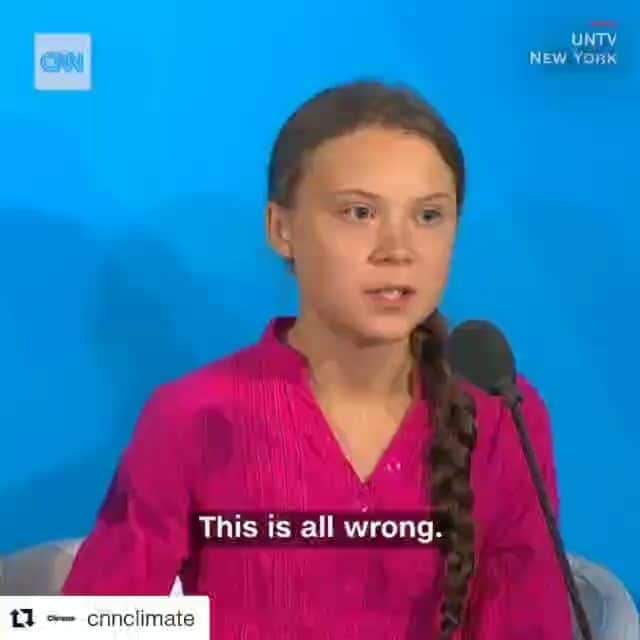 アリア・バットのインスタグラム：「Listen. Learn. Think. Act!! @gretathunberg」