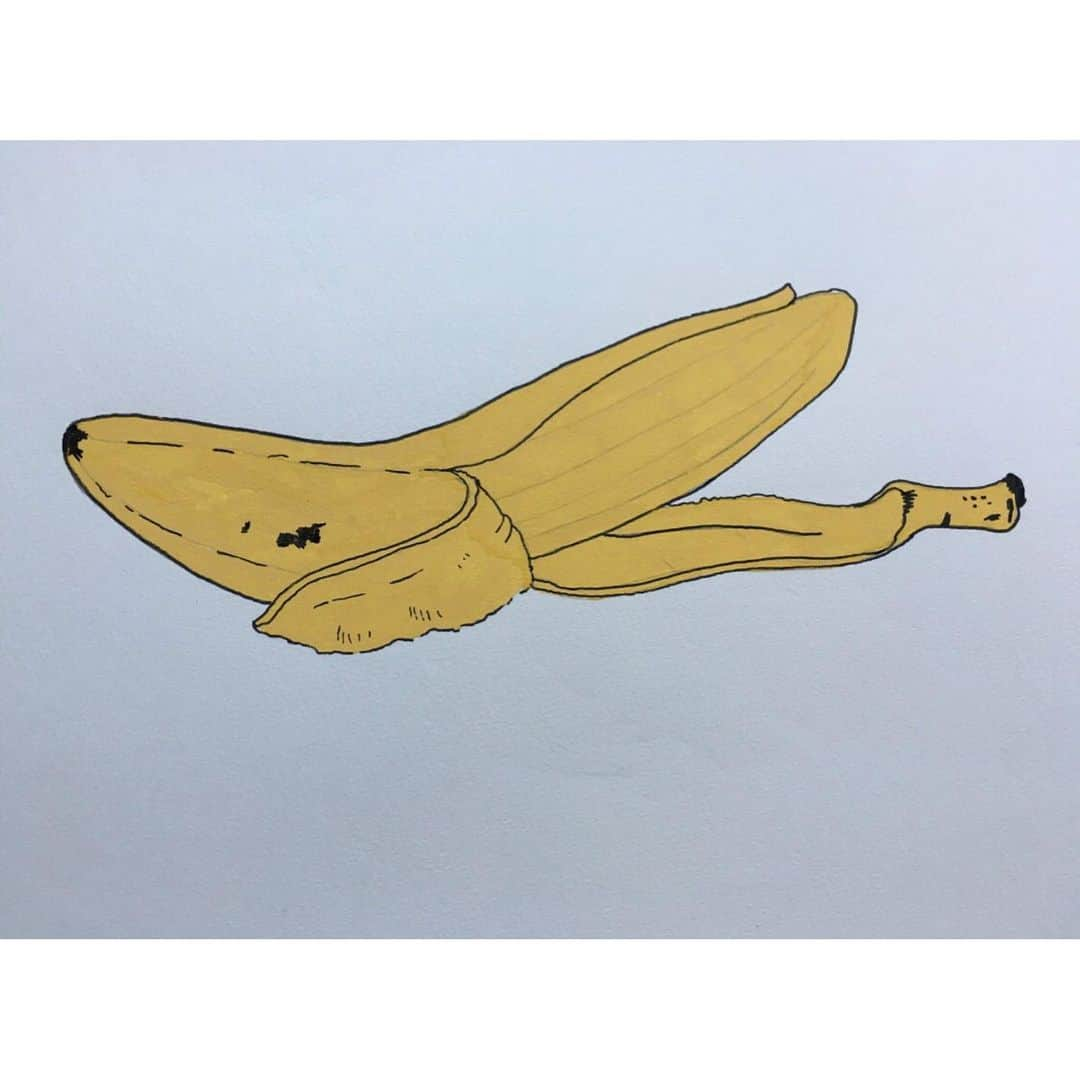 アレクサ・チャンさんのインスタグラム写真 - (アレクサ・チャンInstagram)「✏️ 🍌」9月24日 17時41分 - alexachung