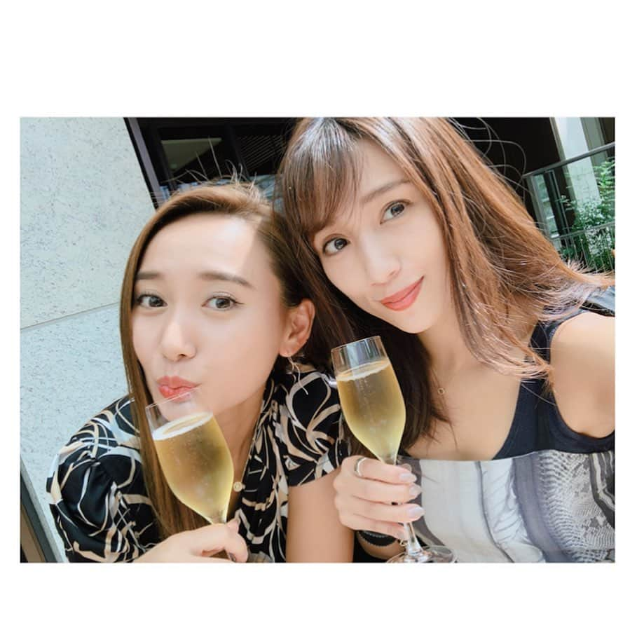 広瀬未花さんのインスタグラム写真 - (広瀬未花Instagram)「今月9月27日、日本橋コレド室町テラス２階に、台湾で人気のレストラン《富錦樹台菜香檳 （フージンツリー）》 @fujintreejapan がOPENしますよ♡ 一足お先に、ユイちゃん @yuisho_ri とご招待頂きランチしてきました🍽 ・ ・ 富綿樹台菜香檳は台湾政府が認める程で“台湾で食べるべきグルメ10選”にも選ばれているのだとか！ 普段なかなか食べる機会がないのですが、中華よりもあっさりとしていて日本人好みのテイストでしたよ♪美味しかったです♡ ・ お近くの方は是非、行ってみてね😋 ・ ・ #富錦樹台菜香檳 #フージンツリー #台湾グルメ #コレド室町テラス」9月24日 17時46分 - micahirose