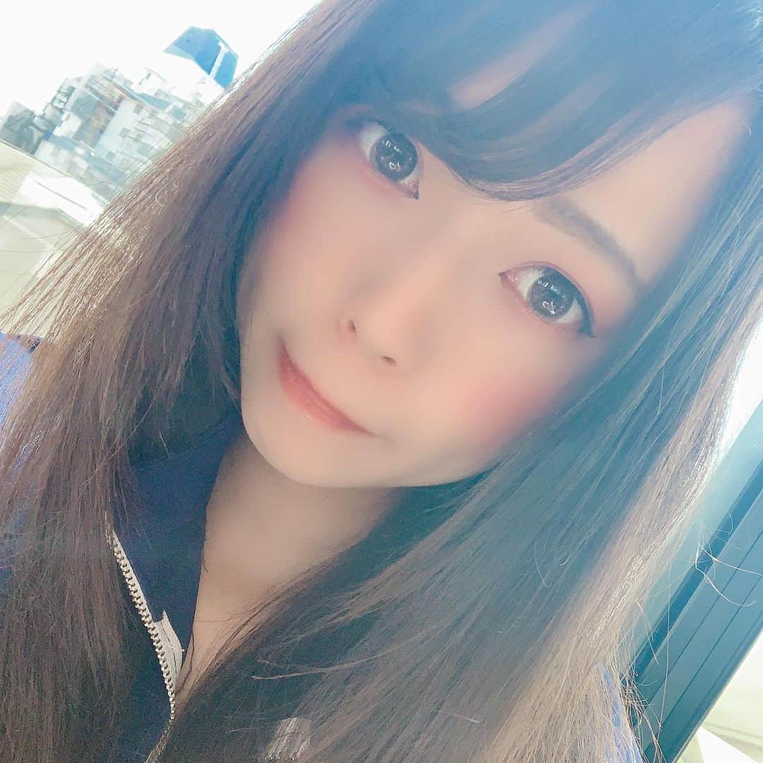 芽水憂のインスタグラム：「今日もお仕事お疲れ様でした🥰💕﻿ ﻿ ﻿ #グラビア  #カラコン #グラビア自画撮り部  #アイドルメイク #アイドル #グラビアタレント #自撮り #グラビアモデル #撮影会 #撮影会モデル #被写体 #写真好きな人と繋がりたい ﻿  #selfie﻿ #swimsuitforsalep #gravure ﻿ #bikini #bikinigirls ﻿ #bubblebutt ﻿ #hobbymodel﻿ #portrait﻿ #셀카  #셀카그램 #셀카스타그램  #셀피  #셀스타그램  #전신샷  #팔로우환영 #수영복」