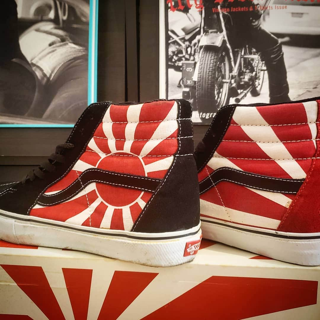 植竹拓さんのインスタグラム写真 - (植竹拓Instagram)「🇯🇵Risingsun🇯🇵 #ChristianHosoi #vans #NSH #Madeinshibuya #TakeitEasy #クリスチャンホソイ #risingsun」9月24日 18時54分 - hiromu0820