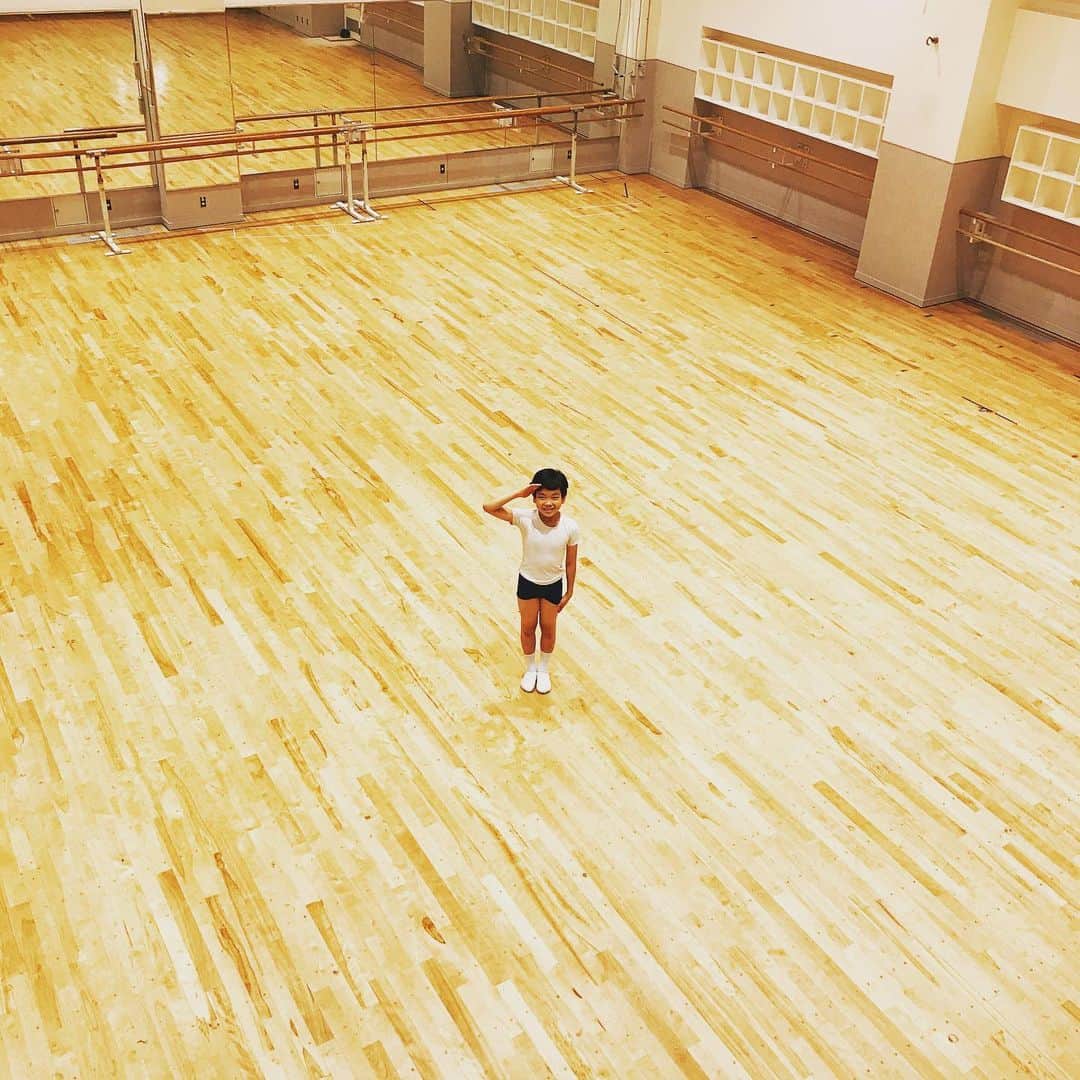 宮尾俊太郎さんのインスタグラム写真 - (宮尾俊太郎Instagram)「マダムバタフライ直前。 今日スタジオに最後まで残って練習してたのは彼でした。  #kバレエ #kballet #バレエ #ballet #dancer #miyao #shuntaro #宮尾俊太郎 #japan #tokyo #未来のピンカートン #マダムバタフライ」9月24日 18時55分 - shuntaro_miyao