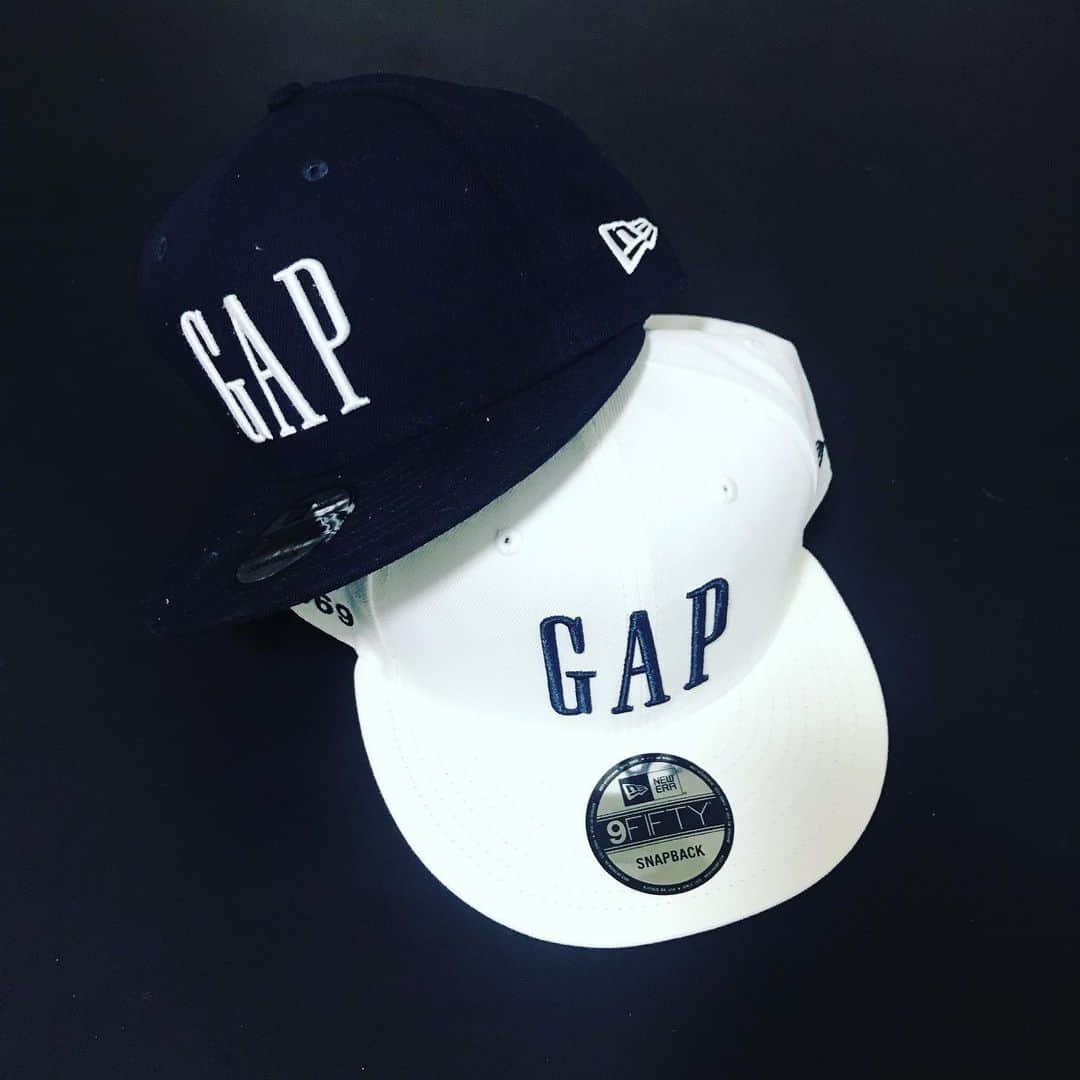 宇野薫のインスタグラム：「GAPのCAP  GAP×NEW ERA®︎ まさかのコラボにびっくりしました！  #gap #gapjapan #newerajapan  #9fifty #ニューエラ」