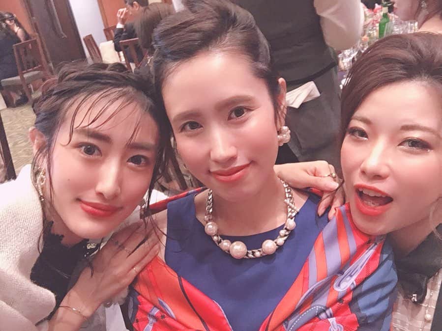 のインスタグラム：「⋆crew⋆ こんなに長い時間一緒に居られるなんて久しぶりで 一日まるまるハッピータイム💗 相変わらず刺激をもらえるパワフルなメンバー𖤐 crewでもっちゃんをお祝いできて嬉しい🤵💒👰 年齢も環境も違うのにオトナになってこんな素敵な人たちと出逢えて幸せ♡ つぎは…♡♡♡」
