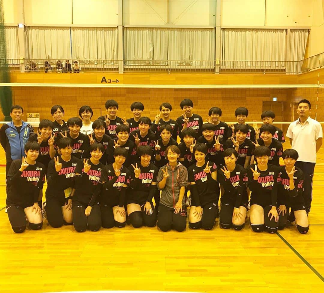 佐野優子さんのインスタグラム写真 - (佐野優子Instagram)「. victoryスポーツ教室で札幌北斗高等学校に お邪魔させていただきました🏫 . 素敵な生徒さん＆先生方でした◡̈⃝ᵗʱᵃᵑᵏઽ* . そして沢山助けて頂いたMCの若林さん、ありがとうございました😊 . . #札幌北斗高等学校 #victoryスポーツ教室  #ビクトリースポーツ教室  #volleyball #バレーボール #若林聖子 さん🎤」9月24日 20時31分 - yuko12345