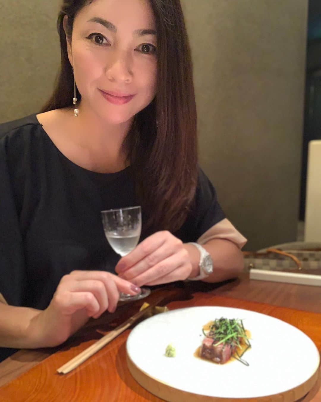 田中悦子さんのインスタグラム写真 - (田中悦子Instagram)「今日のディナーは西麻布の懐石料理 808tokyo さんで❣️⠀ ⠀ 和モダンな雰囲気で、器もお洒落😍⠀ ⠀ そして、お料理🍽⠀ ⠀ 秋を感じる旬の素材の美味しさに加え、演出もサービスも素晴らしかった😍⠀ ⠀  ぜひまた伺いたい👍💕😋⠀ ⠀  ストーリーも見てね❣️⠀ ⠀  #西麻布 #808tokyo  #高級懐石料理 #和食 #和モダン #followme #土鍋の炊き込みご飯 #ハラス #絶品」9月24日 21時27分 - etsuko.reborn25