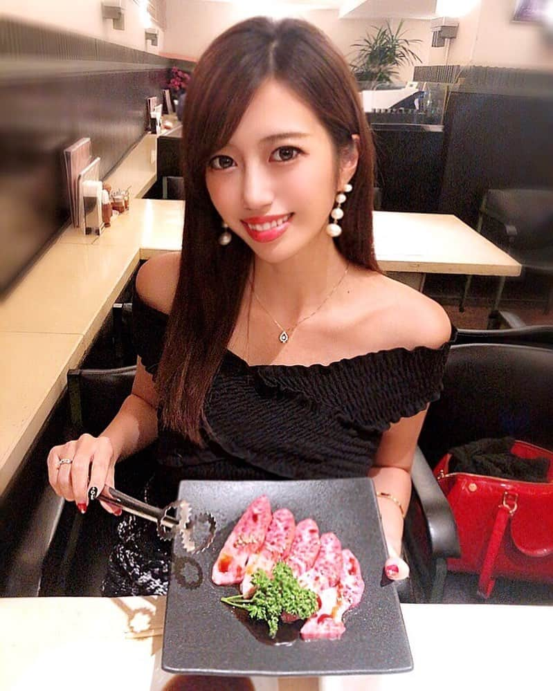 央川かこさんのインスタグラム写真 - (央川かこInstagram)「やきにくー💖 おいしいお肉いっぱい食べました🥰 ・ #焼肉 #麻布十番 #花十番 #レースクイーン #ラウンドガール #モデル #ダイエット #トレーニング #筋トレ #ファスティング」9月24日 21時23分 - kako.717