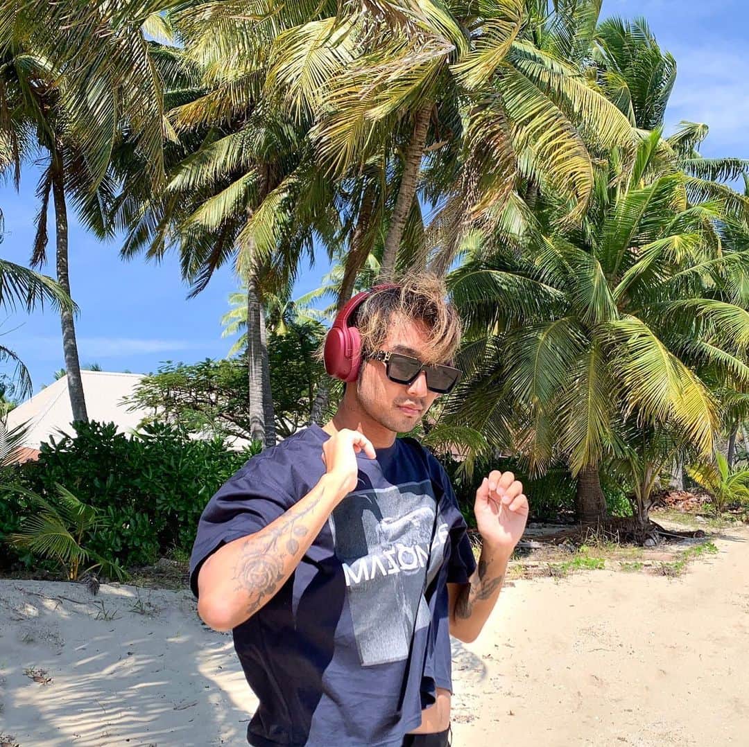 湯川正人のインスタグラム：「🍻🍻🍻 #fiji #skullcandy #crusheranc」