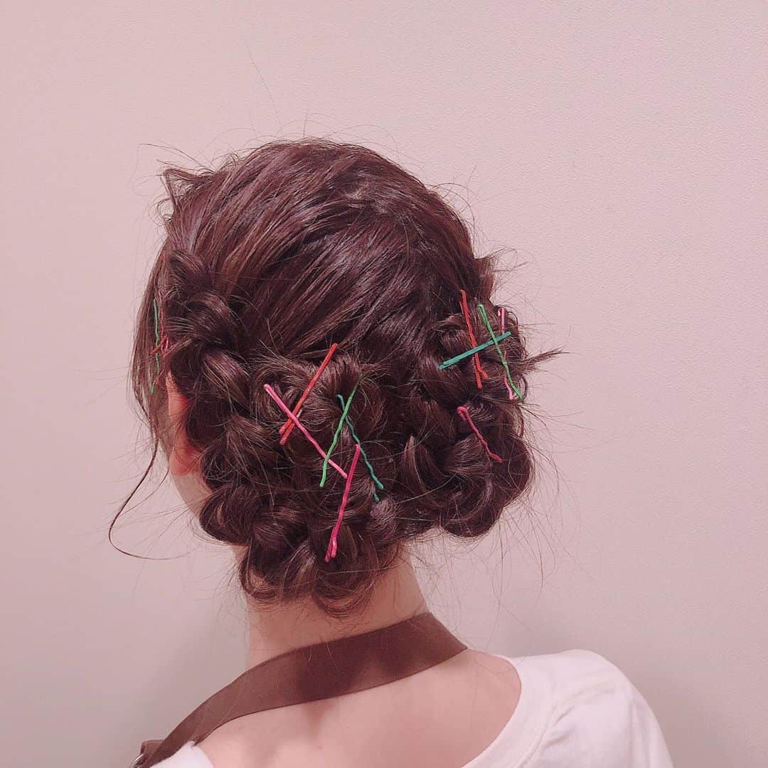 山下七海さんのインスタグラム写真 - (山下七海Instagram)「髪型はこんなでした🍽💎 #なないろレシピ #ななピ #ヘアメイク」9月24日 23時38分 - aishite773
