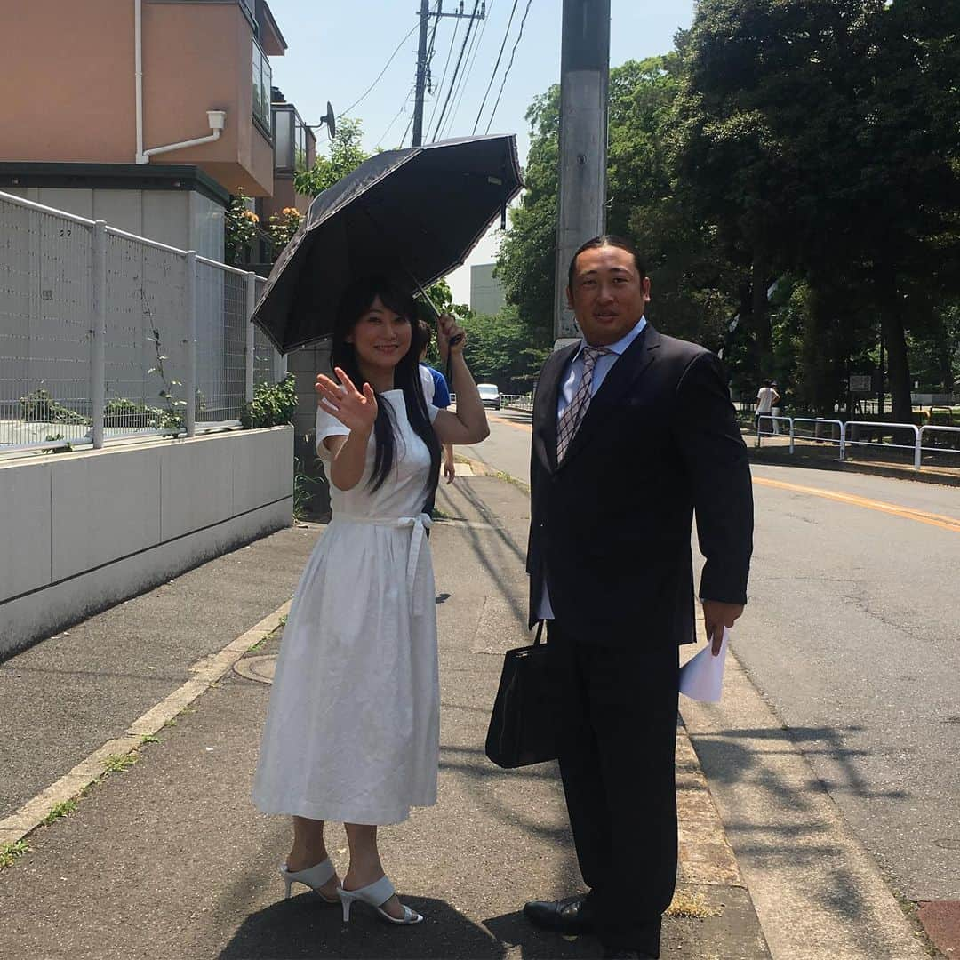 水谷千重子さんのインスタグラム写真 - (水谷千重子Instagram)「夜分遅くにすみません🌙 秋山ちゃんと友近ちゃんのツアー写真皆様にみてもらってなかったわね😂🙊 とにかくいろんなコマーシャルを撮ったわけ！ 勝手に🤣🤣 まだまだこのツアー全国でできそうだから私達も期待したいわ⭐️ おやすみなさい😘」9月25日 1時48分 - mizutanichieko