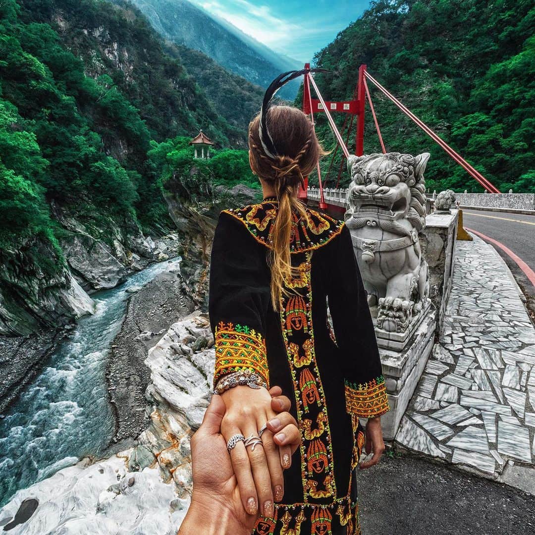 Murad Osmannのインスタグラム：「#followmeto Taroko National Park in 🇹🇼 Taiwan with my princess @natalyosmann」