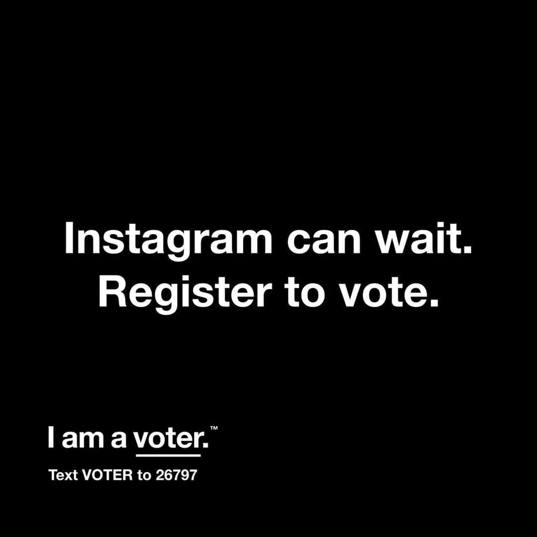 デイン・デハーンさんのインスタグラム写真 - (デイン・デハーンInstagram)「Today on National Voter Registration Day, text VOTER to 26797 to make sure you are registered to vote and to receive important election information.  #iamavoter」9月25日 3時18分 - danedehaan