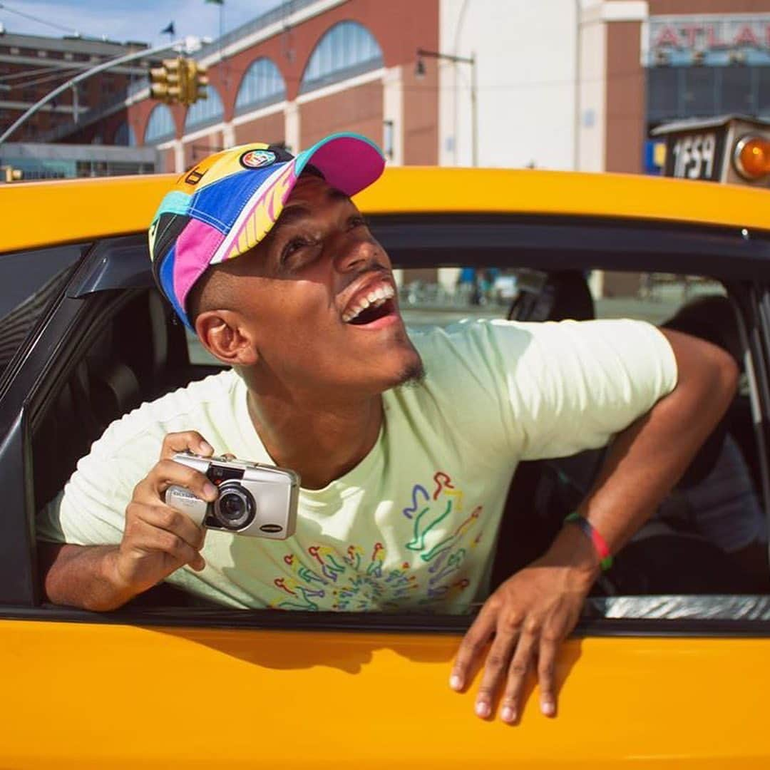 ウィル・スミスさんのインスタグラム写真 - (ウィル・スミスInstagram)「Our next @FreshPrince drop is coming in ONE WEEK. Shout out to all y’all reppin our last drop, I see you!!」9月25日 4時06分 - willsmith