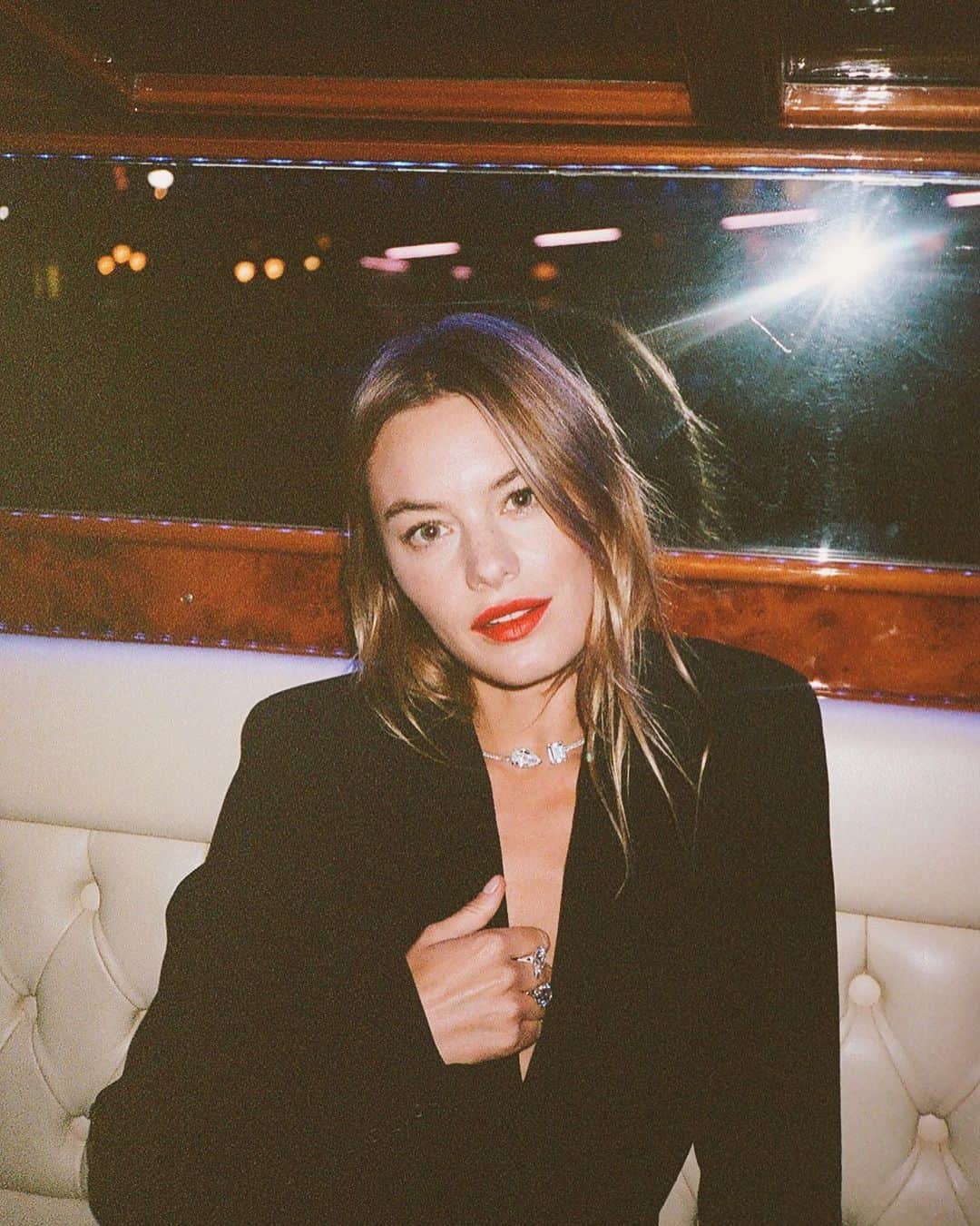カミラ・ロウのインスタグラム：「✨Night Moves 🦇」