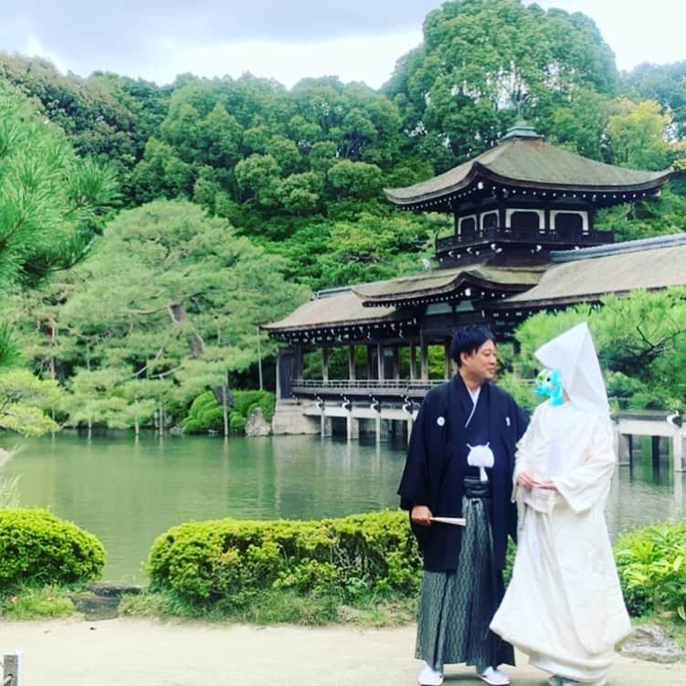 池田周平さんのインスタグラム写真 - (池田周平Instagram)「式に2次会お越しいただいた方々ありがとうございました。 皆さまのおかげで無事終えることができました。 これからもよろしくお願いします。  #タナからイケダ #結婚式 #結婚式二次会 #平安神宮」9月25日 5時21分 - ikeda_shuhey