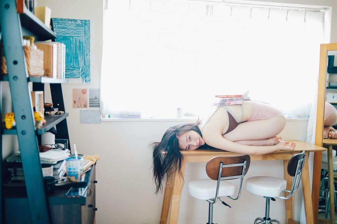 花盛友里のインスタグラム：「👙👙👙」