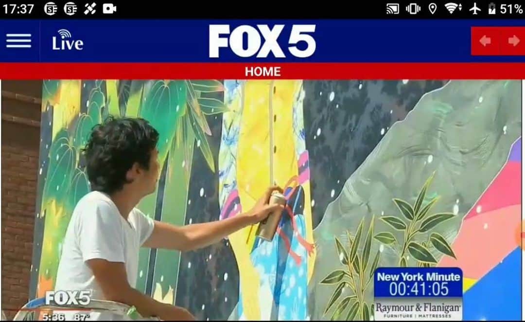 松山智一のインスタグラム：「Thanks to Fox 5 News @fox5ny for its feature at 5pm News #Bowerywall  @goldmanglobalarts  FOX 5 (5チャン)夕方のニュースでも紹介🙏」