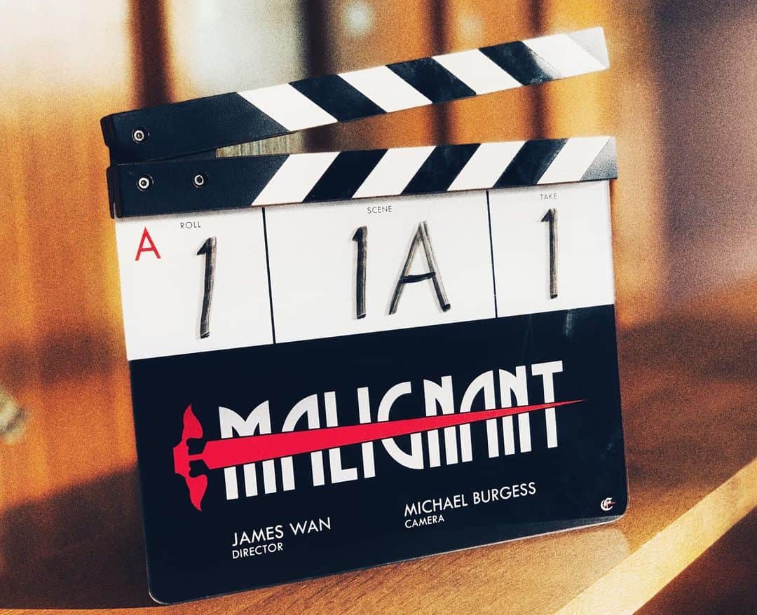 ジェームズ・ワンのインスタグラム：「First day of principal photography on the 10th feature film of my career. MALIGNANT is the official title. Really excited for this one.」
