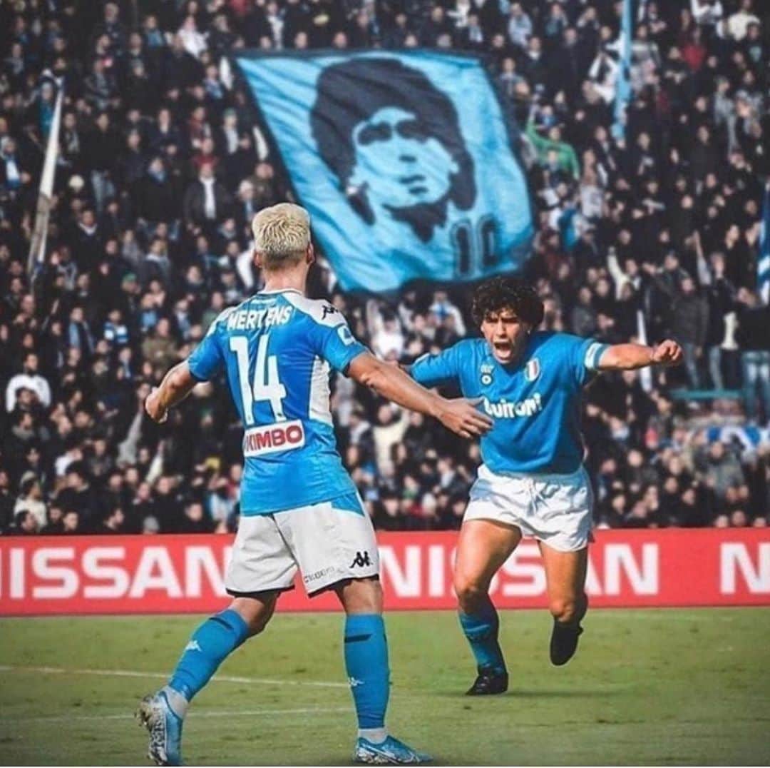 ドリース・メルテンスのインスタグラム：「What a night 😍」