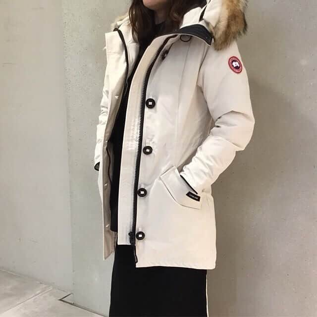 HANKYU.MODEさんのインスタグラム写真 - (HANKYU.MODEInstagram)「CANADA GOOSE RELEASE  At 3F『D-LAB』 #Hankyu #HANKYUMODE #umedahankyu #阪急うめだ本店 #うめだ阪急 #阪急百貨店 #osaka #umeda #mode #dlab #canadagoose #カナダグース #コート #ダウンコート #カナダグース再入荷 #再入荷」10月24日 10時29分 - hankyumode