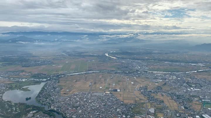 金子貴俊のインスタグラム：「空の旅 熊本の空 絶景だ  #空#絶景#アウトドア#outdoor#outdoorlife  #nature#熊本#Japan」