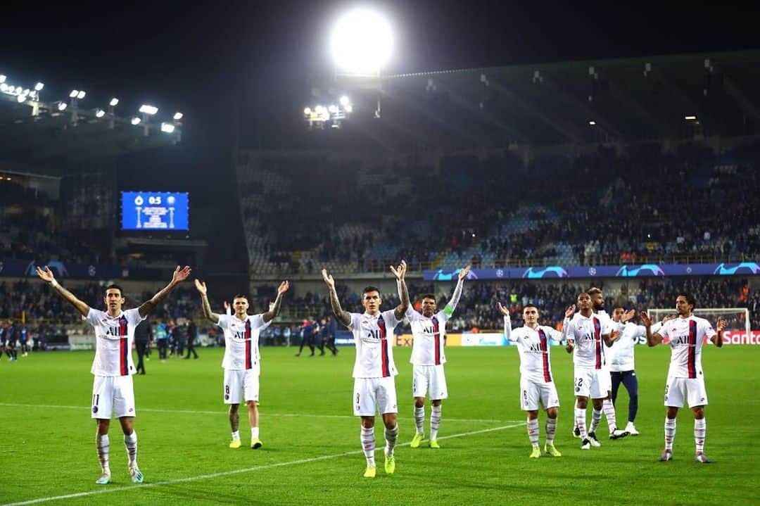 レアンドロ・ダニエル・パレデスのインスタグラム：「@psg 👏🏽❤️💙⚽️」