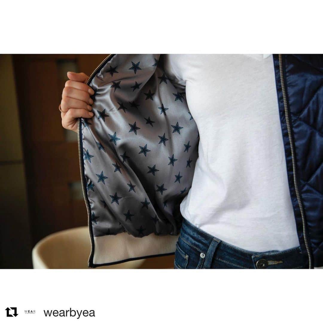 エリン・アンドリューズのインスタグラム：「All of our @wearbyea bombers have your team’s logo on the inside lining! Check out all 32 teams now on @officialnflshop & @fanatics NOW!! #Repost @wearbyea On Wednesdays we WEAR bombers 💁‍♀️💣😍 #EveryWEAR #AnyWEAR #Dallas #Cowboys #NFLstyle #bomber」