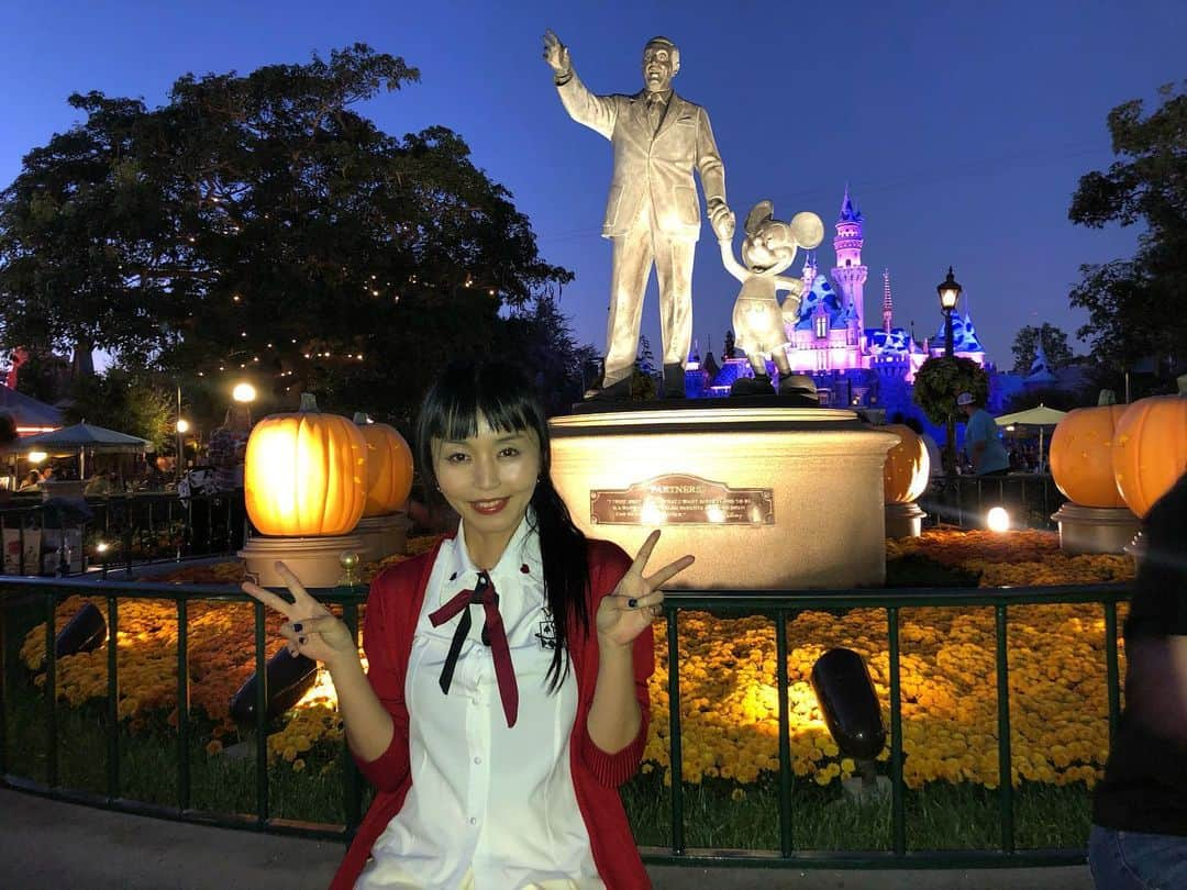 まりかさんのインスタグラム写真 - (まりかInstagram)「🧟‍♀️ #helloween #disneyhalloween #aliceinwonderland #disneyland」10月24日 5時36分 - maricahase