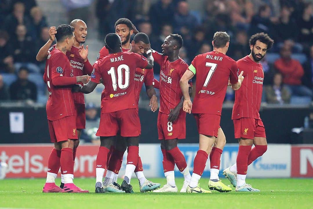 ジョー・ゴメスさんのインスタグラム写真 - (ジョー・ゴメスInstagram)「Good win on a @championsleague night 💫 #LFC」10月24日 8時37分 - joegomez5