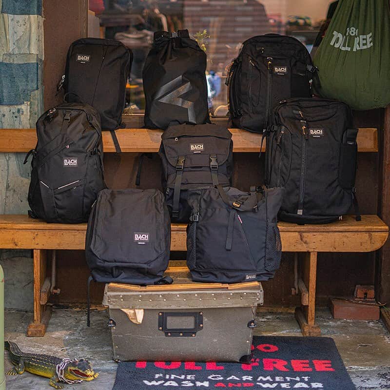 ハリウッドランチマーケットさんのインスタグラム写真 - (ハリウッドランチマーケットInstagram)「【BACH】BAGS&BACKPACKS﻿ @toll_free_official にBACHのバッグが入荷しています。 ﻿ 採用する素材や機能へのこだわり、アウトドアフィールドからデイリーユースまで個性的で使い勝手のよいデザインが特徴です。﻿ また、2017SSからスタートしたトラベルアパレルのBACH garmentsのジャケットも入荷しておりますのでぜひご来店ください。﻿ ﻿ #bach #bachgarments #tollfree #トールフリー #highstandard #ハイスタンダード #seilin #聖林公司」10月24日 9時36分 - seilin_official