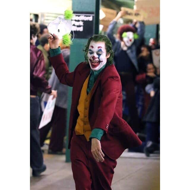 takuma watanabeさんのインスタグラム写真 - (takuma watanabeInstagram)「#joker #🃏 #🤡 #🔫」10月24日 9時50分 - takumagram