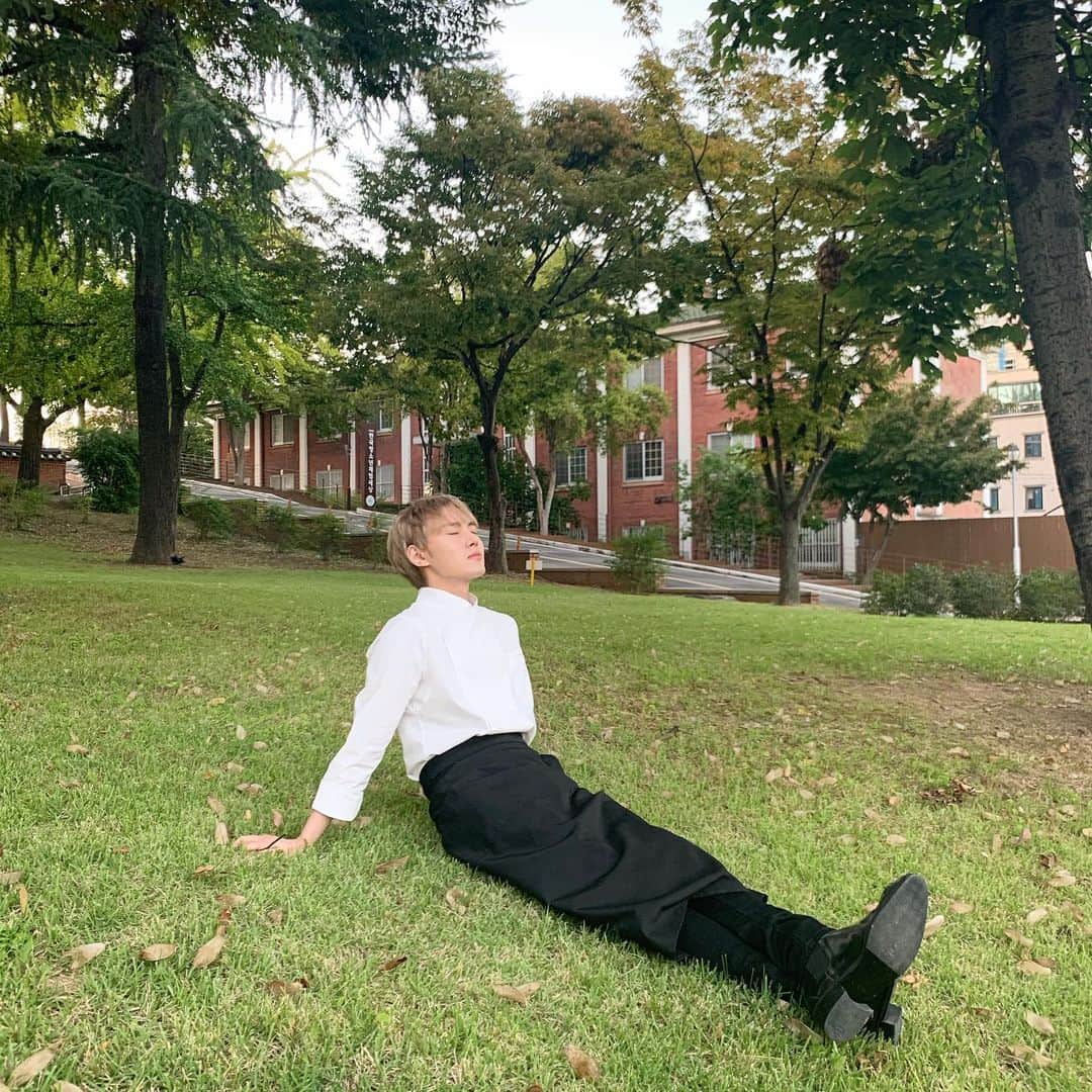 イ・ミンホのインスタグラム：「아 기다리다 안되겠다 수요일날 깨워주세요. #자유로운영혼진미채」