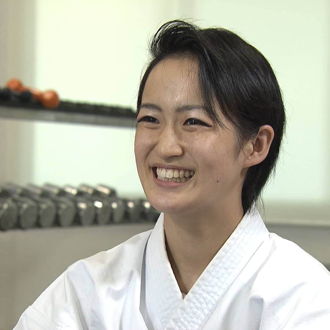 日本テレビ「POWERフレーズ」のインスタグラム：「今夜6:55～ #空手 #清水希容 選手 #後編  2014年・2016年と #世界選手権 を #連覇 まさに #世界最強女王 に 君臨していた清水選手  周囲が3連覇を期待していた2018年 しかし、決勝で敗れて2位。 「全てを失った」 空手王国・日本が誇る女王の挫折 そんなどん底から 清水選手を這い上がらせた #POWERフレーズ を紹介します❗  #清水希容 選手 #空手 #形 #karate  #東京オリンピック #新競技 #世界選手権 #最強 #女王 #挫折 #POWERフレーズ #ntv #日テレ」