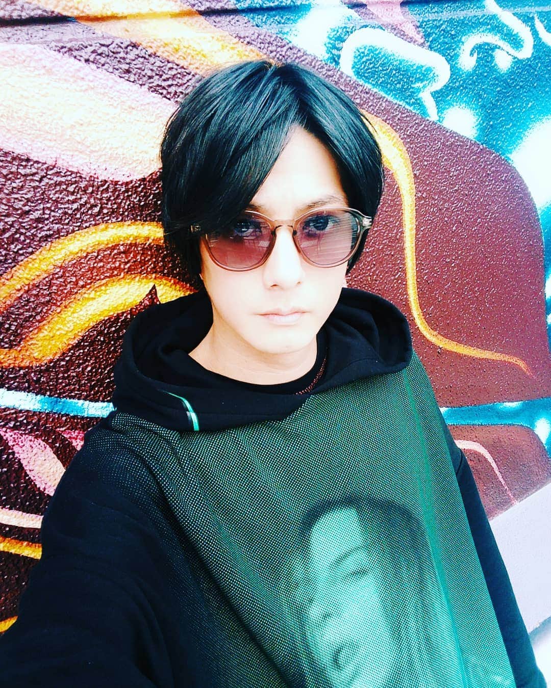 のインスタグラム：「おはようございます☀  本日は秋のファンミ🍁  皆様１日よろしくお願い致します👀」