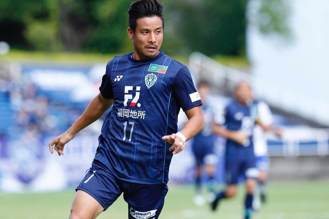 松田力のインスタグラム：「久しぶりの試合。 勝つって最高。 応援ありがとうございました😊  #avispa #アビスパ福岡 #jリーグ #jleague #松田力 #17 #j2 #レベスタ」